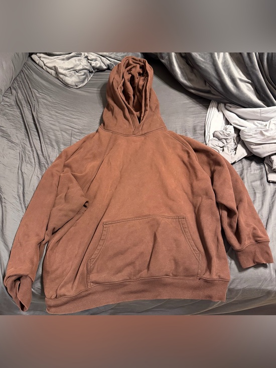 Aritzia Tops - Aritzia Cozy Sweatfleece Mega Raglan Hoodie